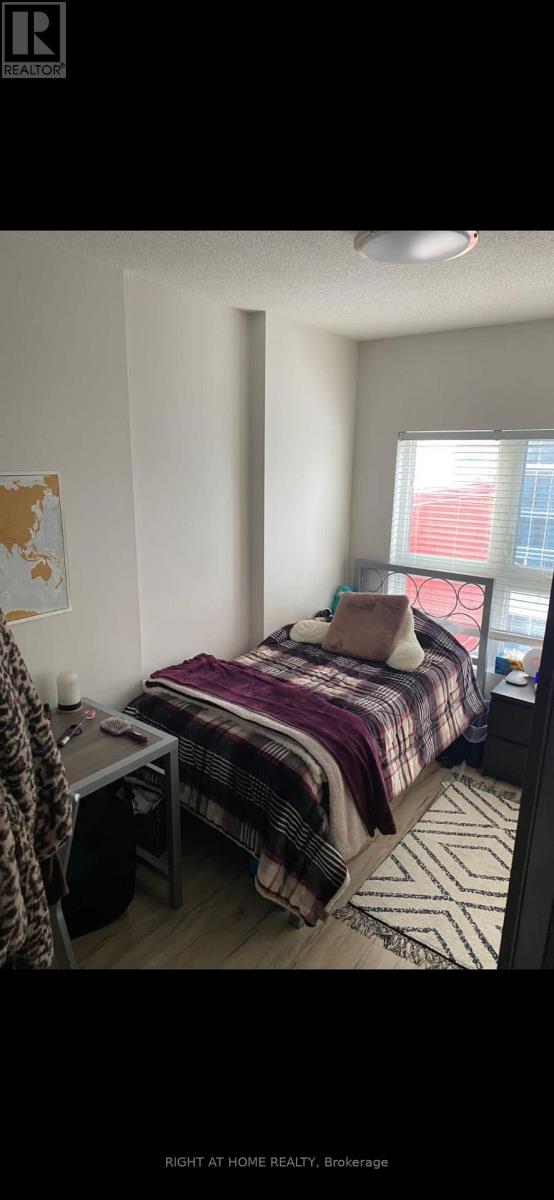 296 (2nd Bedroom) - 258b Sunview Street, Waterloo, Ontario  N2L 0H7 - Photo 2 - X12885182