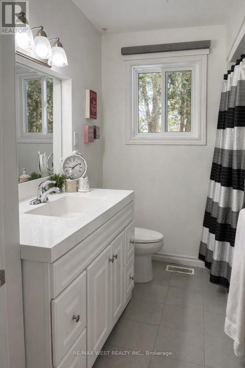 2231 North Orr Lake Road, Springwater, Ontario  L0L 1P0 - Photo 26 - S12776044