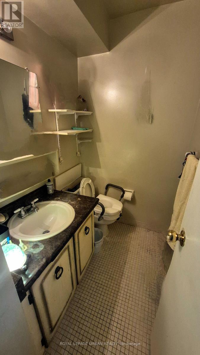 806 - 1135 Logan Avenue, Toronto, Ontario  M4K 3Y2 - Photo 27 - E12885186