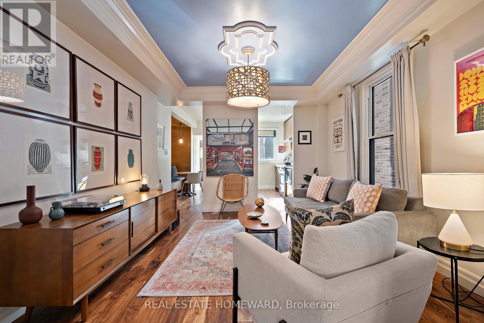 142 BELLWOODS AVENUE, Toronto, Ontario