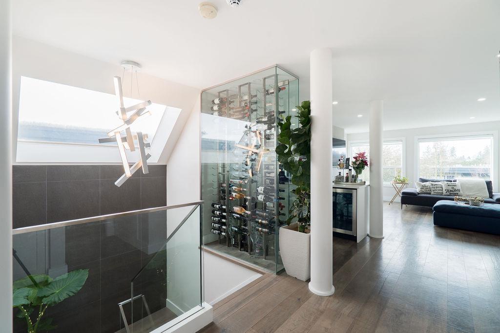 Listing Picture 11 of 40 : 829 STEVENS STREET, White Rock - 魯藝地產 Yvonne Lu Group - MLS Medallion Club Member