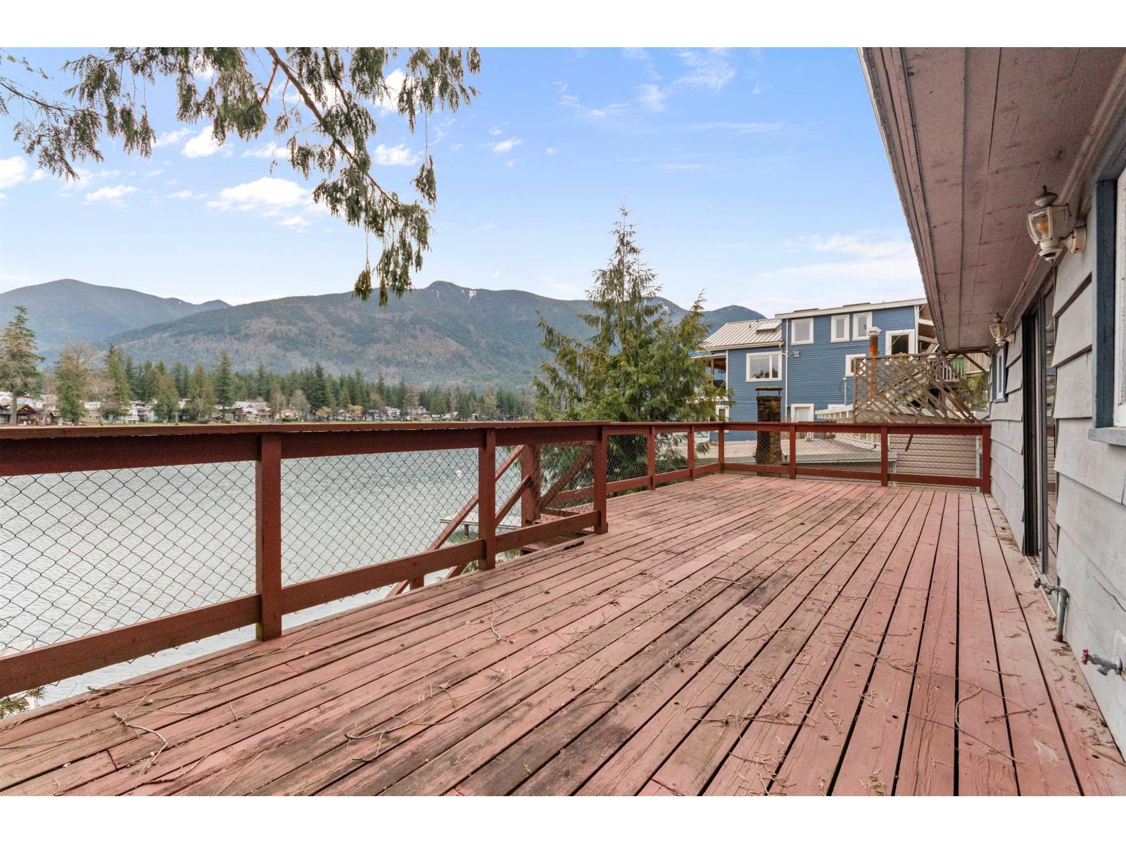 36 Lakeshore Drive, Cultus Lake North, Cultus Lake, British Columbia  V2R 5A1 - Photo 22 - R3090256