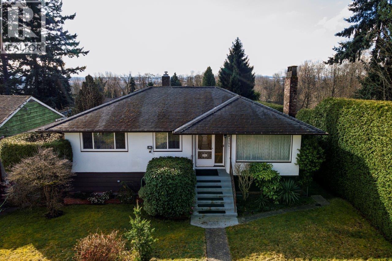 3706 CLINTON STREET, burnaby, British Columbia