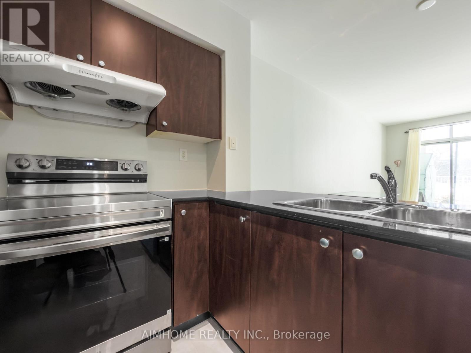 112 - 4600 Steeles Avenue E, Markham, Ontario L3R 5J1 - Photo 2 - N12874348