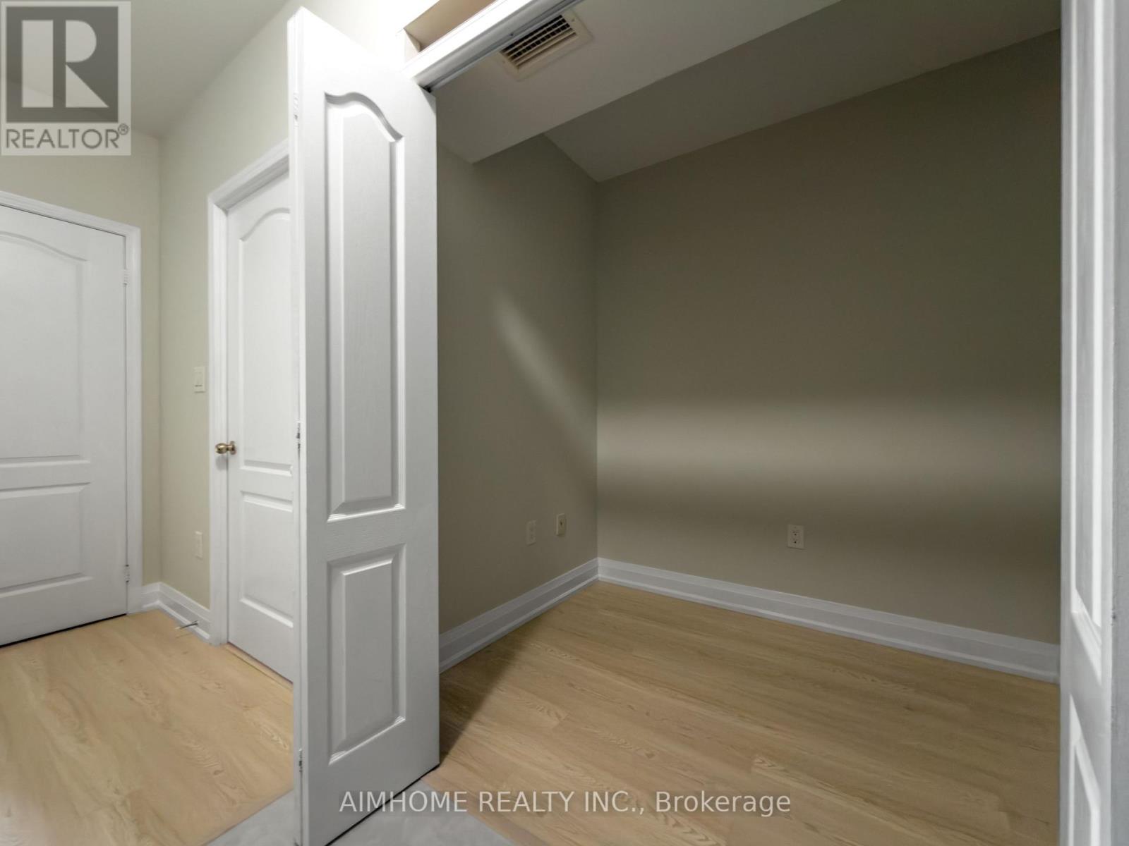 112 - 4600 Steeles Avenue E, Markham, Ontario L3R 5J1 - Photo 8 - N12874348