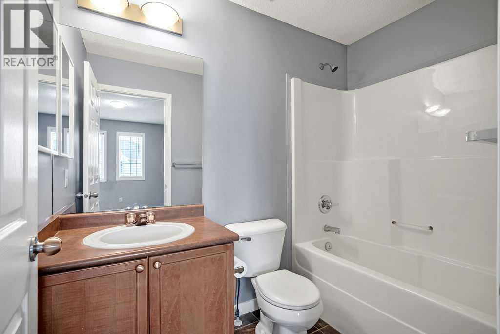 230 Elgin Place SE, Calgary, Alberta  T2Z 4V8 - Photo 18 - A2284891