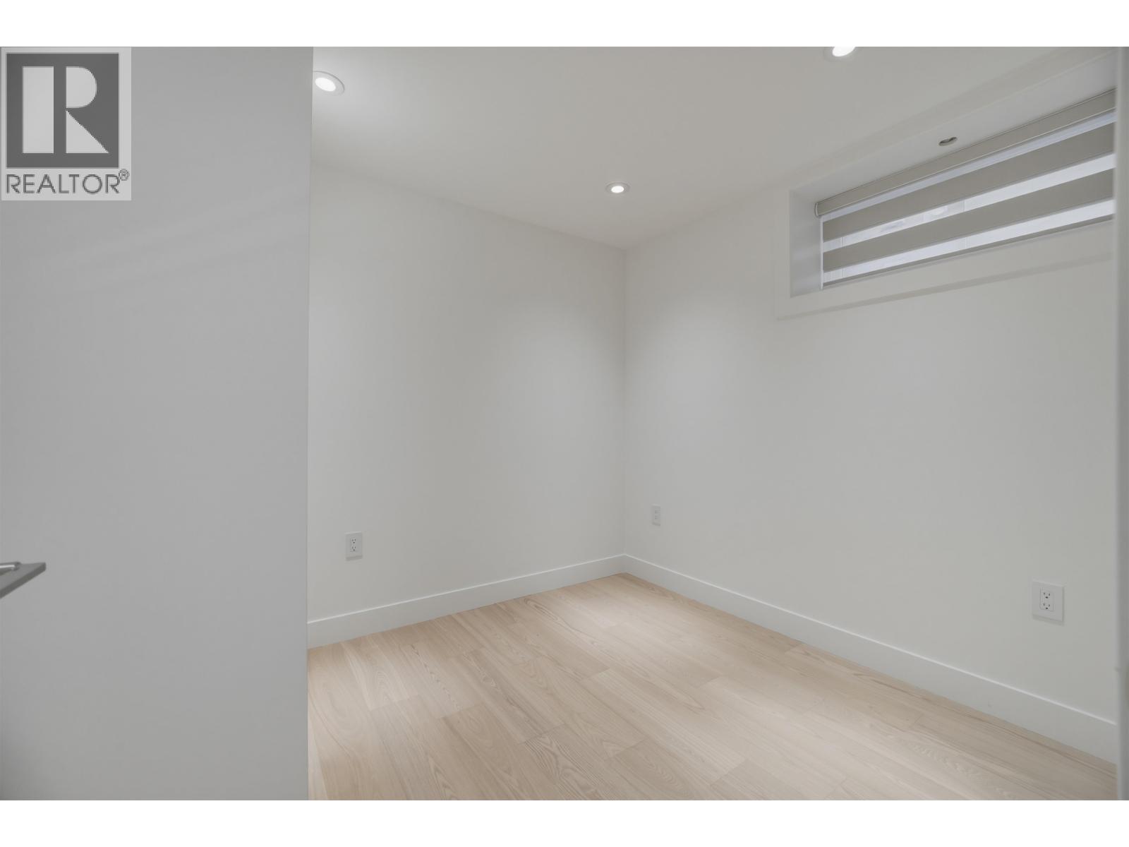 2 3110 W 42nd Avenue, Vancouver, British Columbia  V6N 3H2 - Photo 16 - R3098817