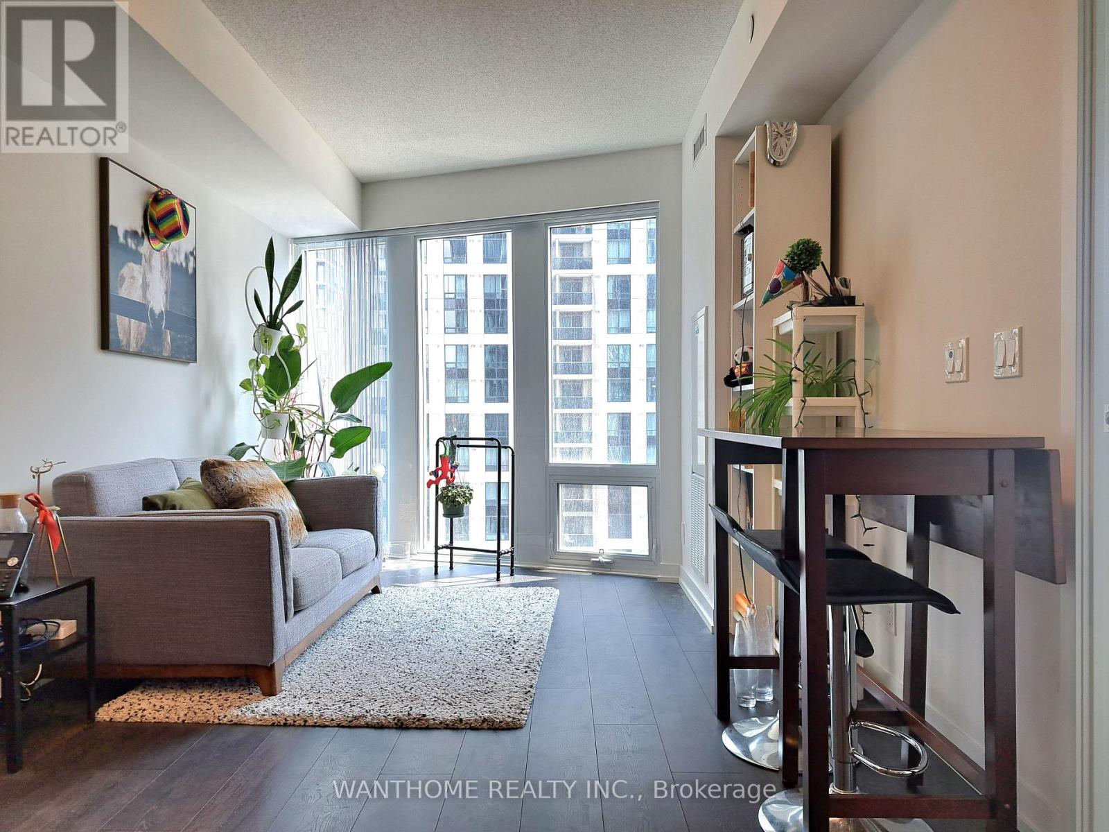 1605 - 60 Shuter Street, Toronto, Ontario  M5B 1A8 - Photo 3 - C12885196