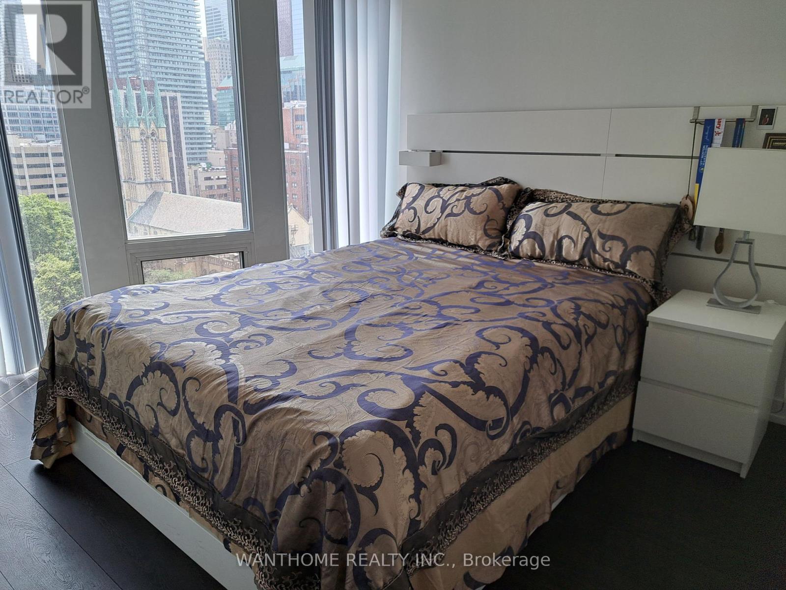 1605 - 60 Shuter Street, Toronto, Ontario  M5B 1A8 - Photo 4 - C12885196