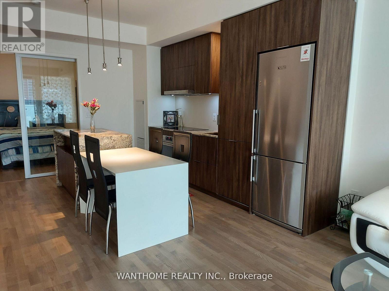 502 - 1 Bloor Street E, Toronto, Ontario  M4W 0A8 - Photo 3 - C12885198