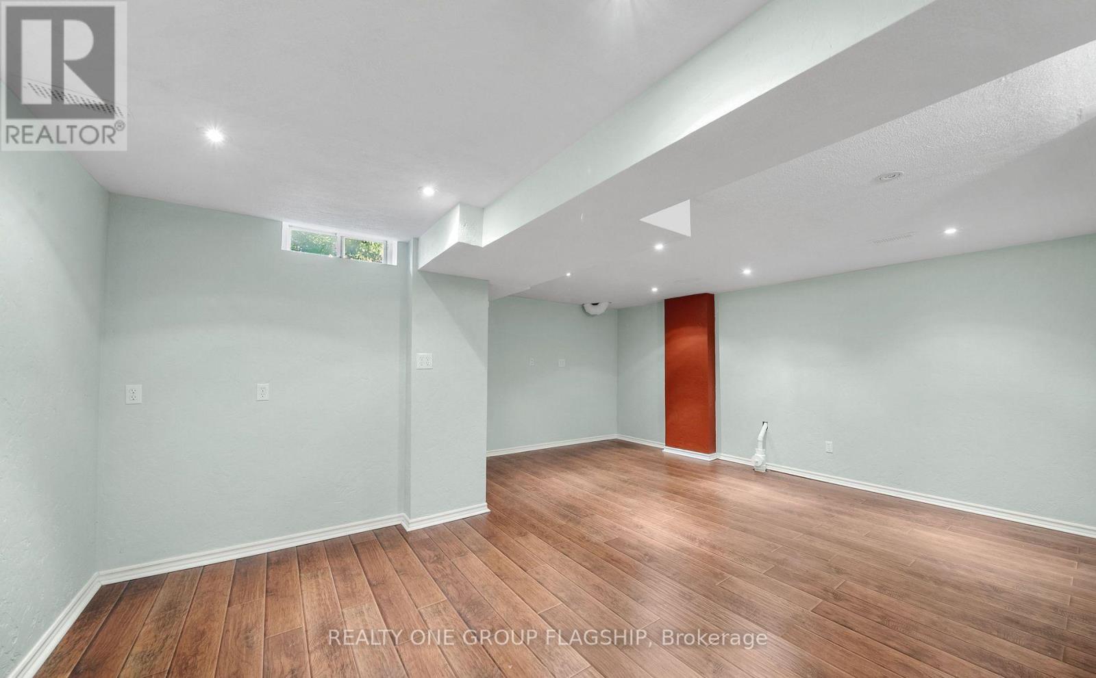 909 Oaktree Crescent, Newmarket, Ontario  L3X 2Z1 - Photo 23 - N12885216