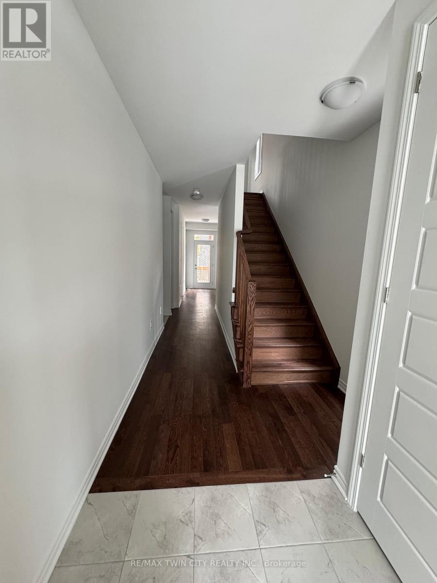 4082 Kadic Terrace, Mississauga, Ontario  L5M 2S8 - Photo 4 - W12885192