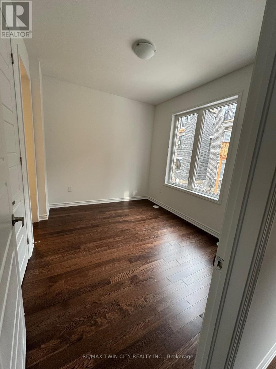 4082 Kadic Terrace, Mississauga, Ontario  L5M 2S8 - Photo 6 - W12885192