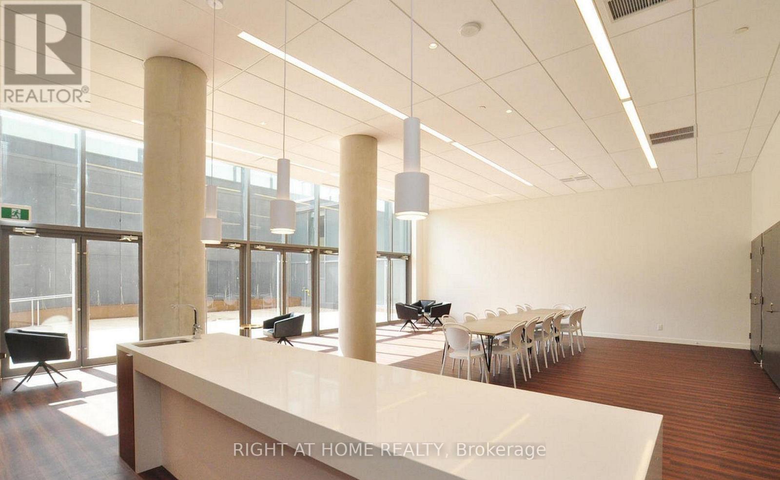 611 - 160 Flemington Road, Toronto, Ontario  M6A 2N7 - Photo 13 - W12885208