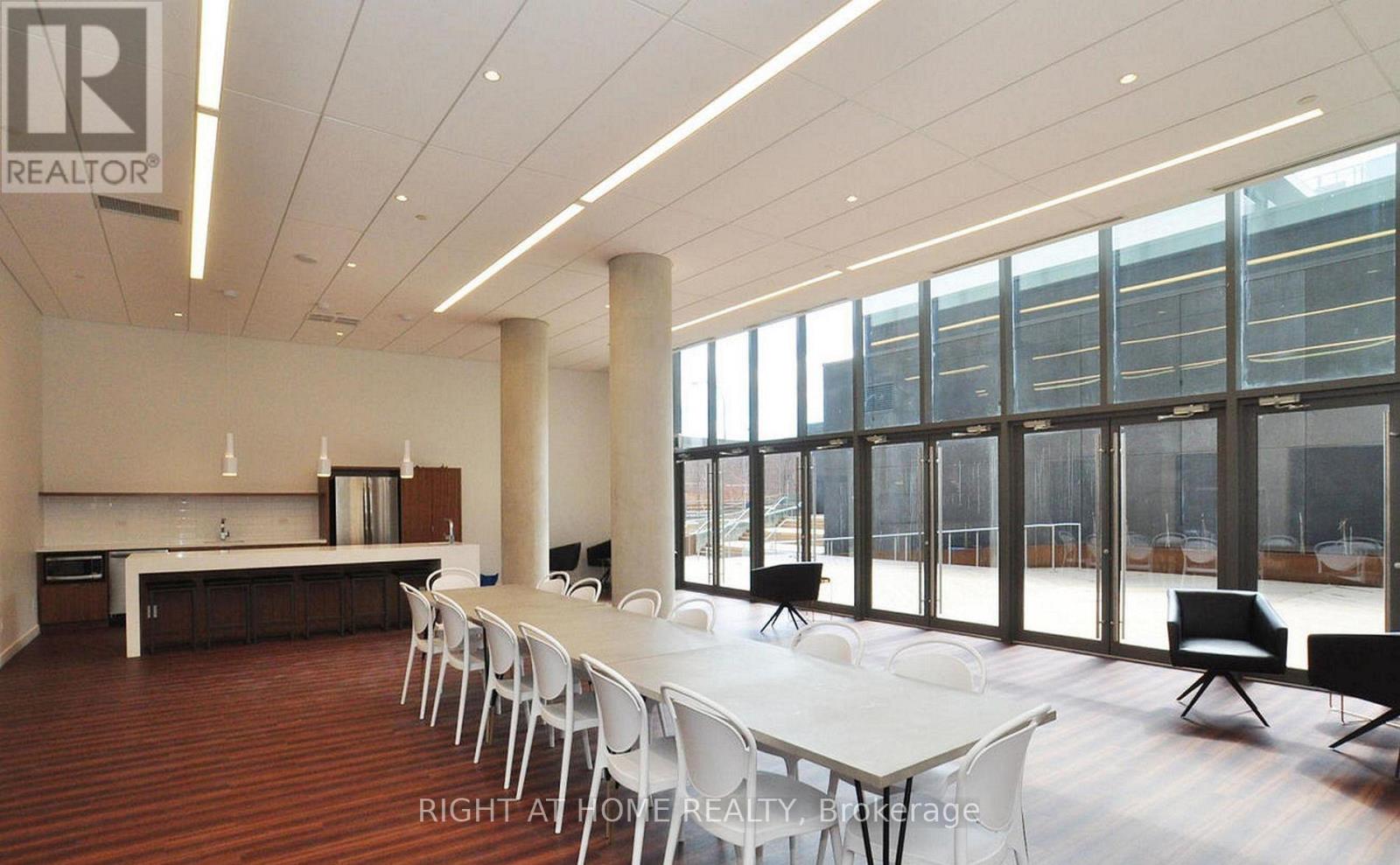 611 - 160 Flemington Road, Toronto, Ontario  M6A 2N7 - Photo 14 - W12885208