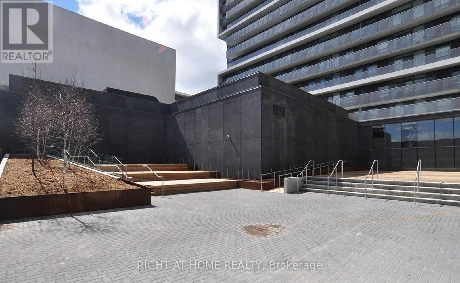 611 - 160 Flemington Road, Toronto, Ontario  M6A 2N7 - Photo 15 - W12885208