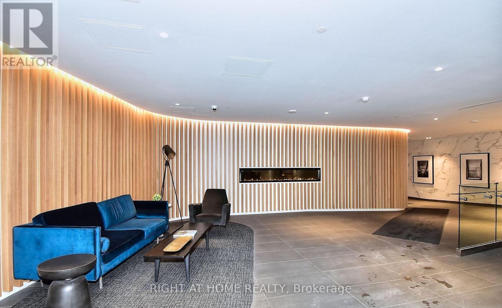 611 - 160 Flemington Road, Toronto, Ontario  M6A 2N7 - Photo 6 - W12885208