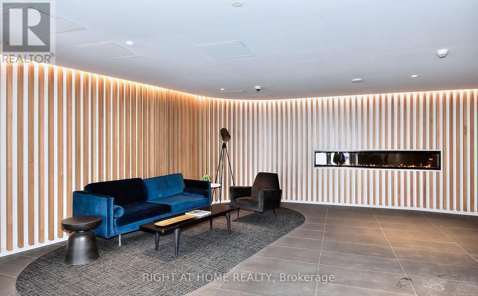 611 - 160 Flemington Road, Toronto, Ontario  M6A 2N7 - Photo 7 - W12885208