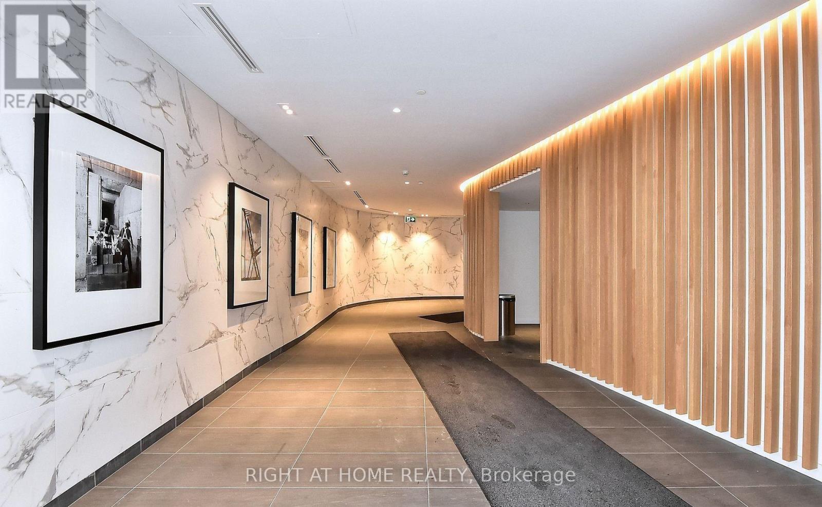 611 - 160 Flemington Road, Toronto, Ontario  M6A 2N7 - Photo 8 - W12885208