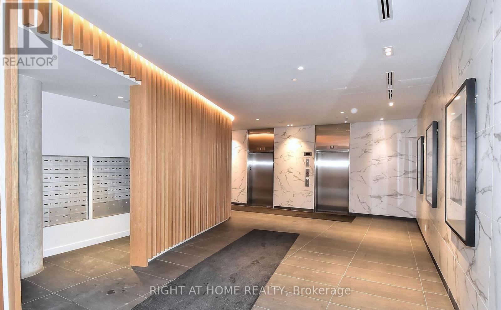 611 - 160 Flemington Road, Toronto, Ontario  M6A 2N7 - Photo 9 - W12885208