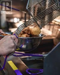 2385 Dundas Street W, Toronto, Ontario M6P 1X2 - Photo 4 - W12885222