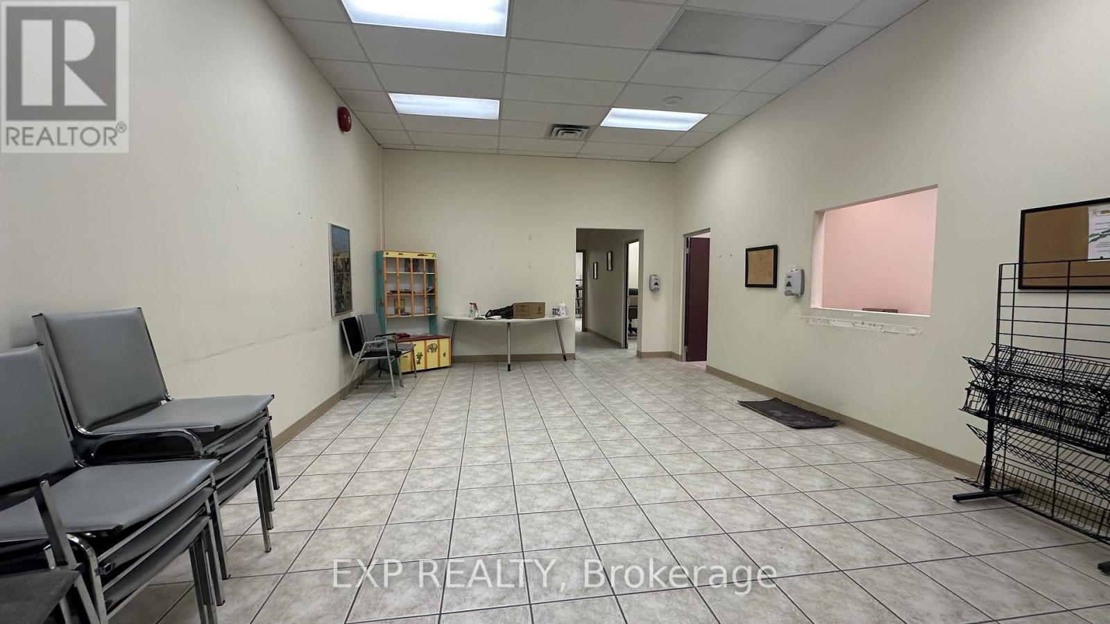 45 Wyndham Street N, Guelph, Ontario N1H 4E4 - Photo 2 - X12885204