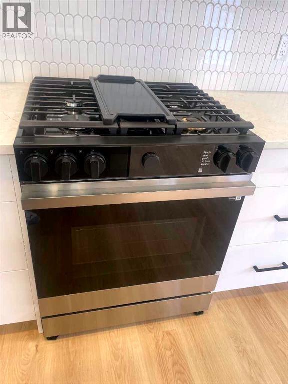 9 Bayview Mews Sw, Airdrie, Alberta  T4B 5P1 - Photo 8 - A2293386