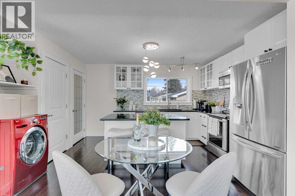 4224 Worcester Drive SW, Calgary, Alberta  T3C 3L4 - Photo 8 - A2290587