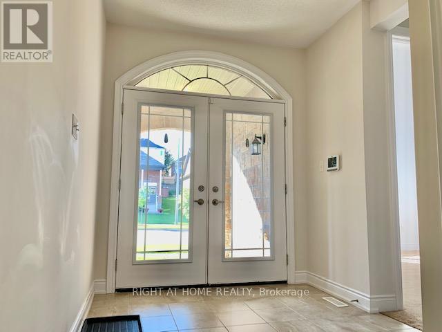 3139 Monarch Drive, Orillia, Ontario  L3V 7X1 - Photo 2 - S12885226