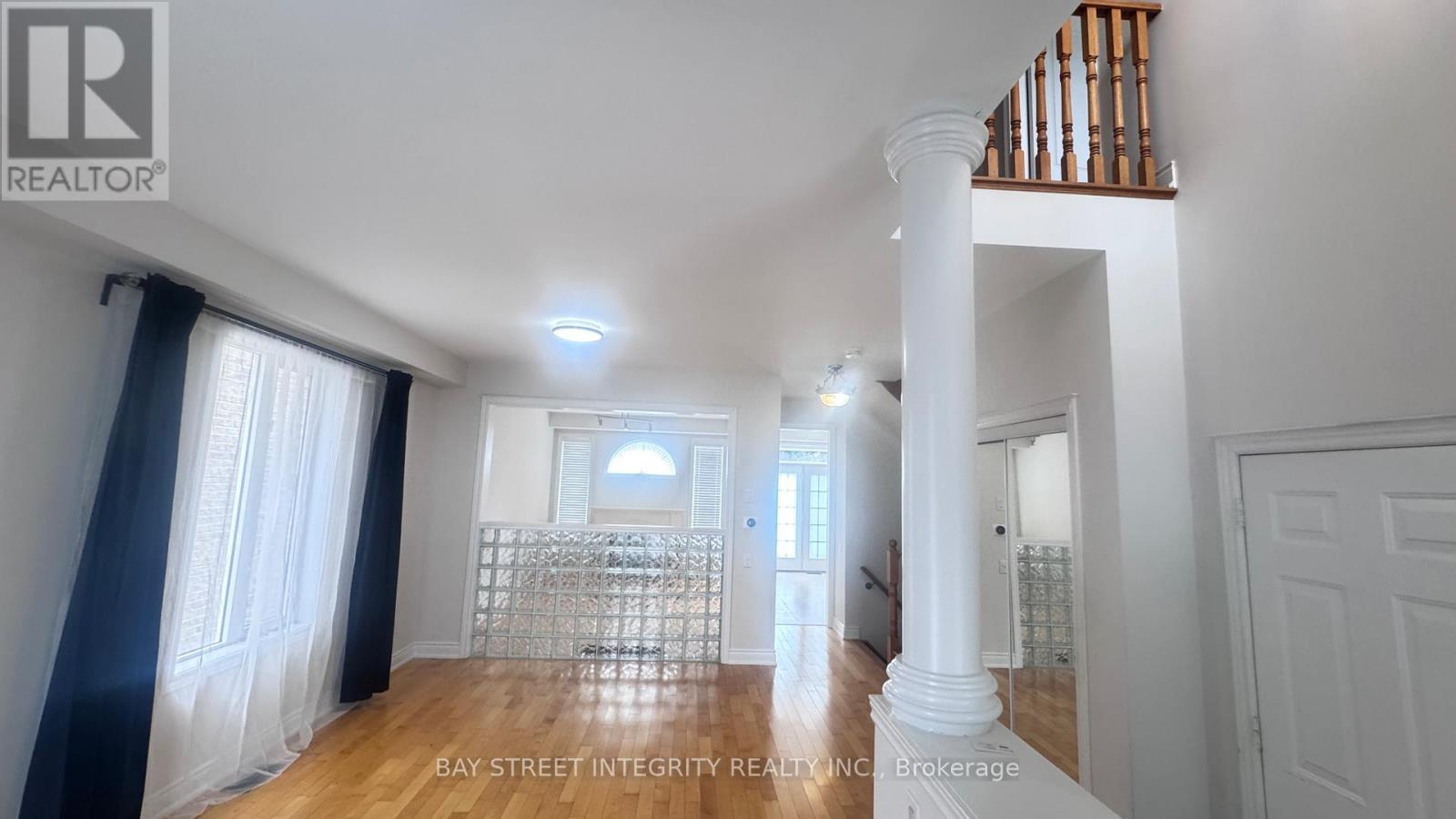 3364 Hayhurst Crescent, Oakville, Ontario  L6L 6W9 - Photo 6 - W12855362