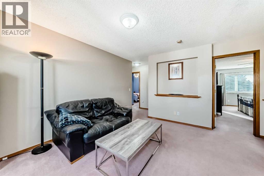 129 Somerset Drive Sw, Calgary, Alberta  T2Y 3C8 - Photo 27 - A2290871