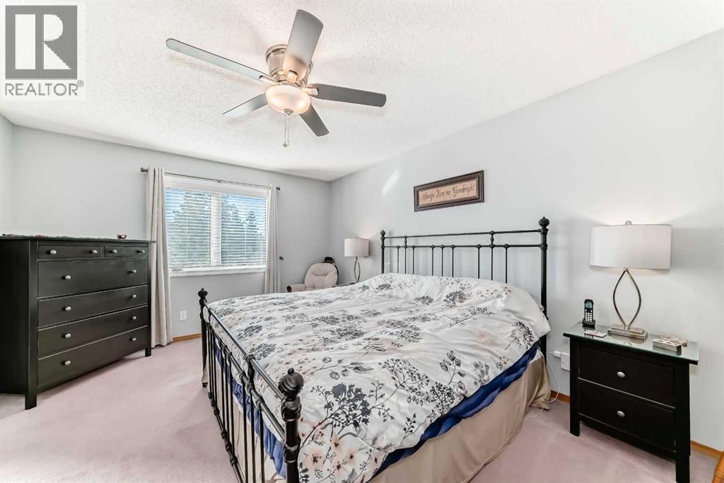 129 Somerset Drive Sw, Calgary, Alberta  T2Y 3C8 - Photo 18 - A2290871