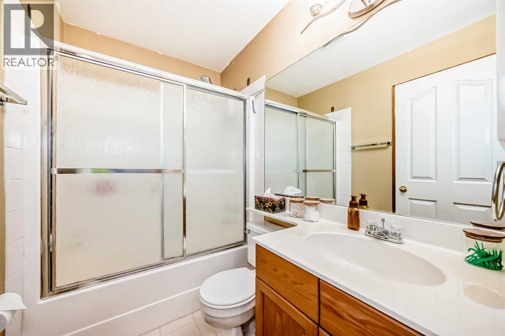 129 Somerset Drive Sw, Calgary, Alberta  T2Y 3C8 - Photo 24 - A2290871