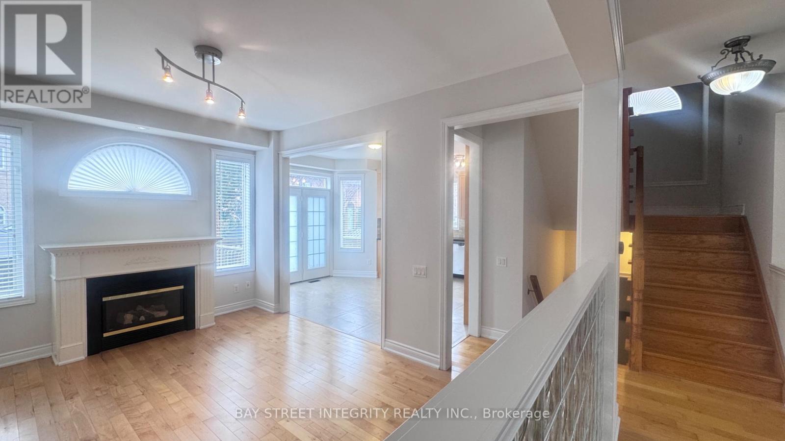 3364 Hayhurst Crescent, Oakville, Ontario  L6L 6W9 - Photo 10 - W12855362