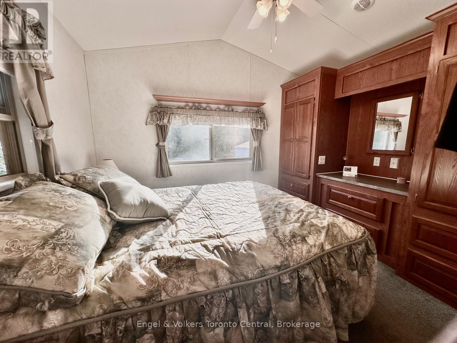 B6 - 7489 Sideroad 5 E, Wellington North, Ontario  N0G 2L0 - Photo 28 - X12881548