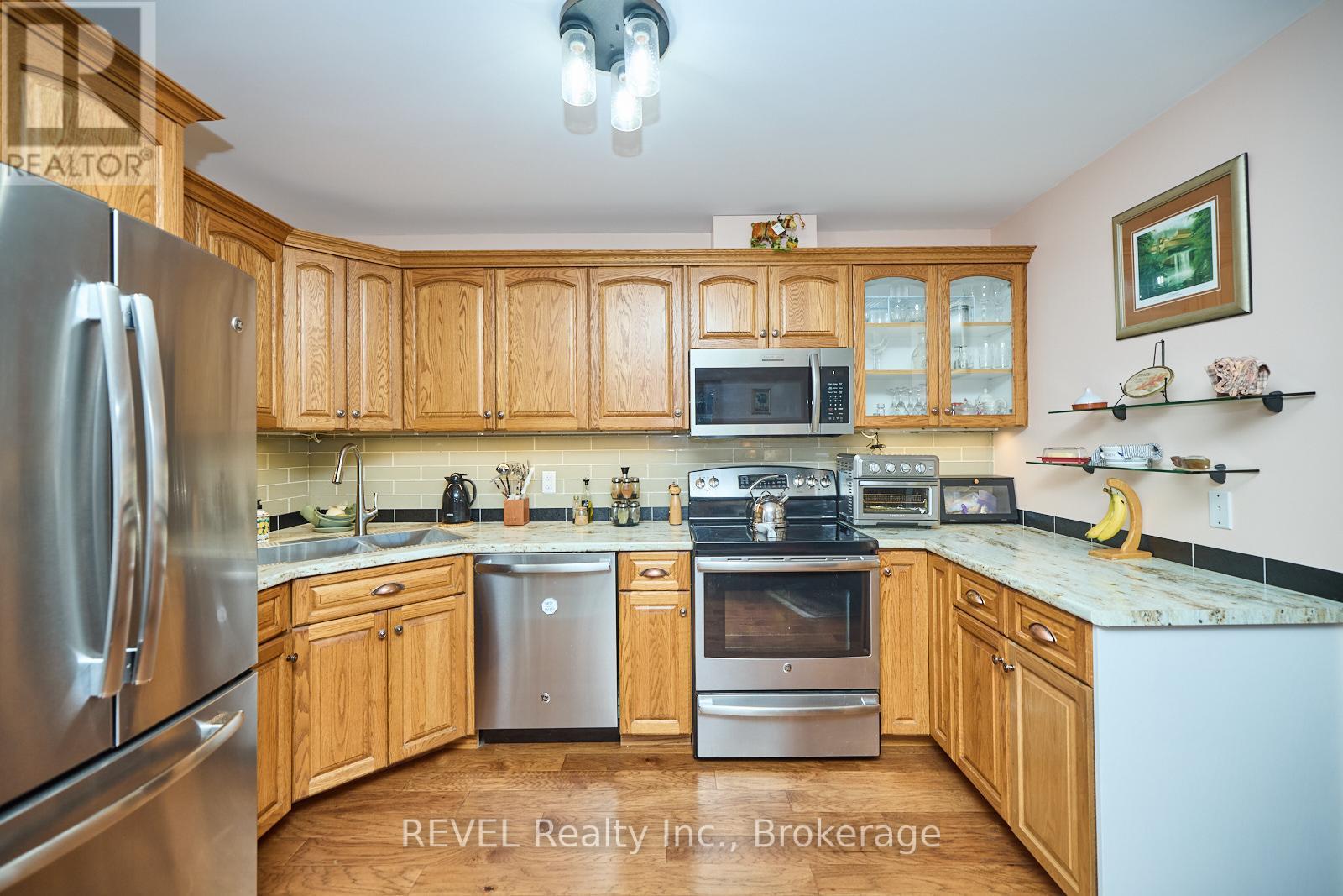 19 Knoll Street, Port Colborne, Ontario  L3K 5A4 - Photo 17 - X12885236