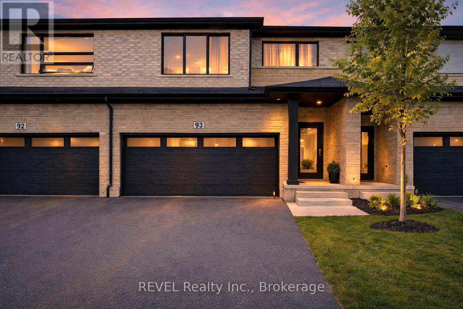 93 - 4552 Portage Road, Niagara Falls, Ontario  L2E 6A8 - Photo 2 - X12885238