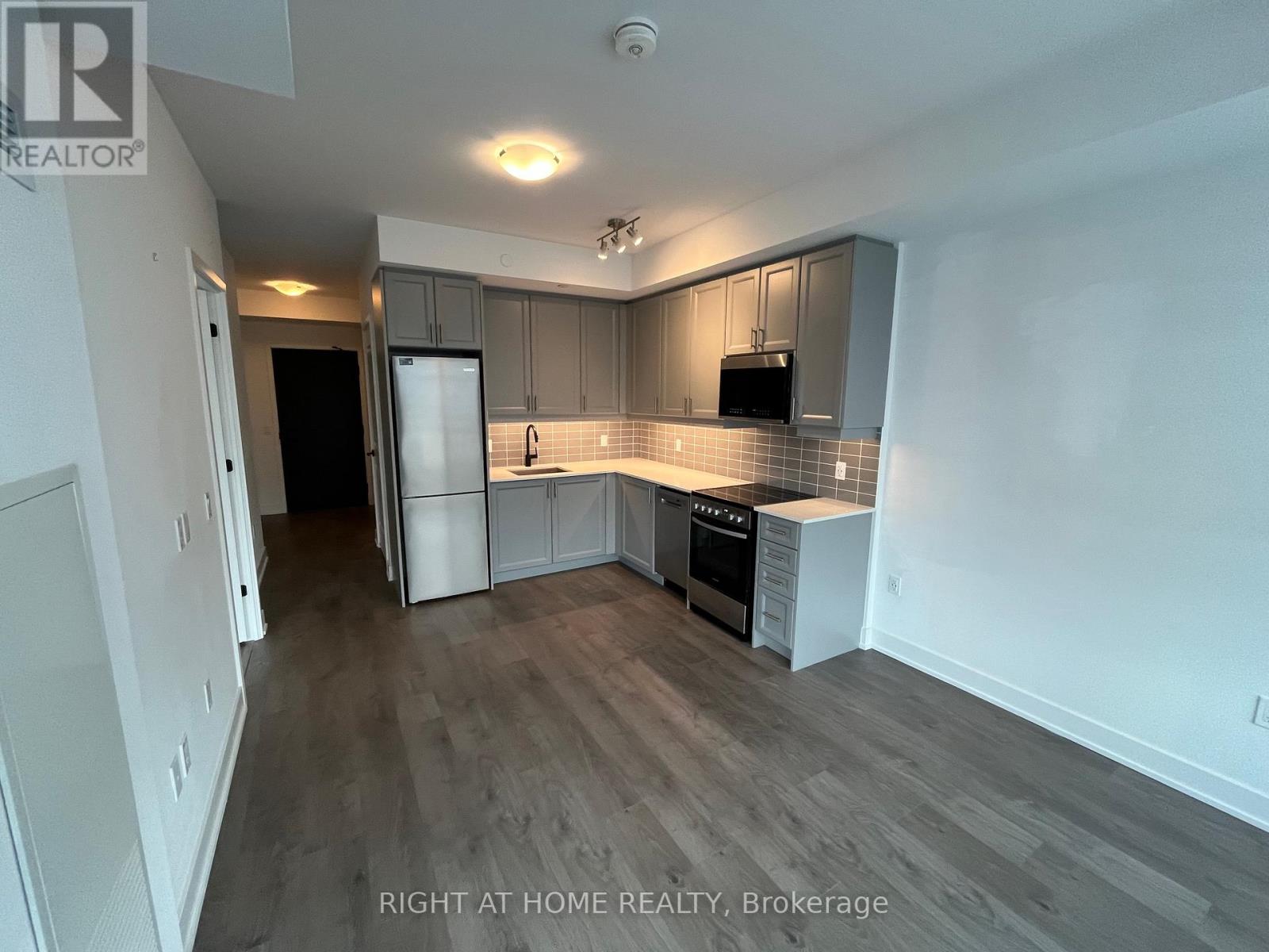 323 - 2343 Khalsa Gate, Oakville, Ontario  L6M 4J2 - Photo 2 - W12851748