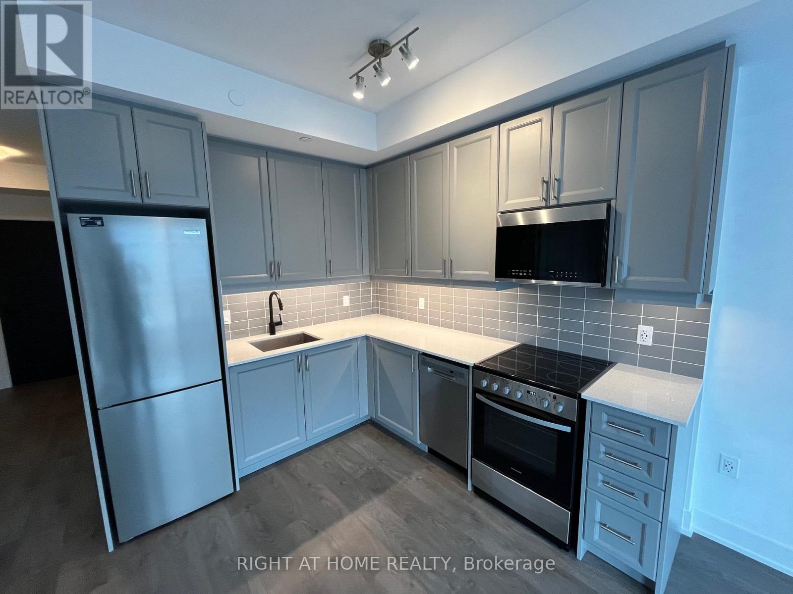 323 - 2343 Khalsa Gate, Oakville, Ontario  L6M 4J2 - Photo 6 - W12851748