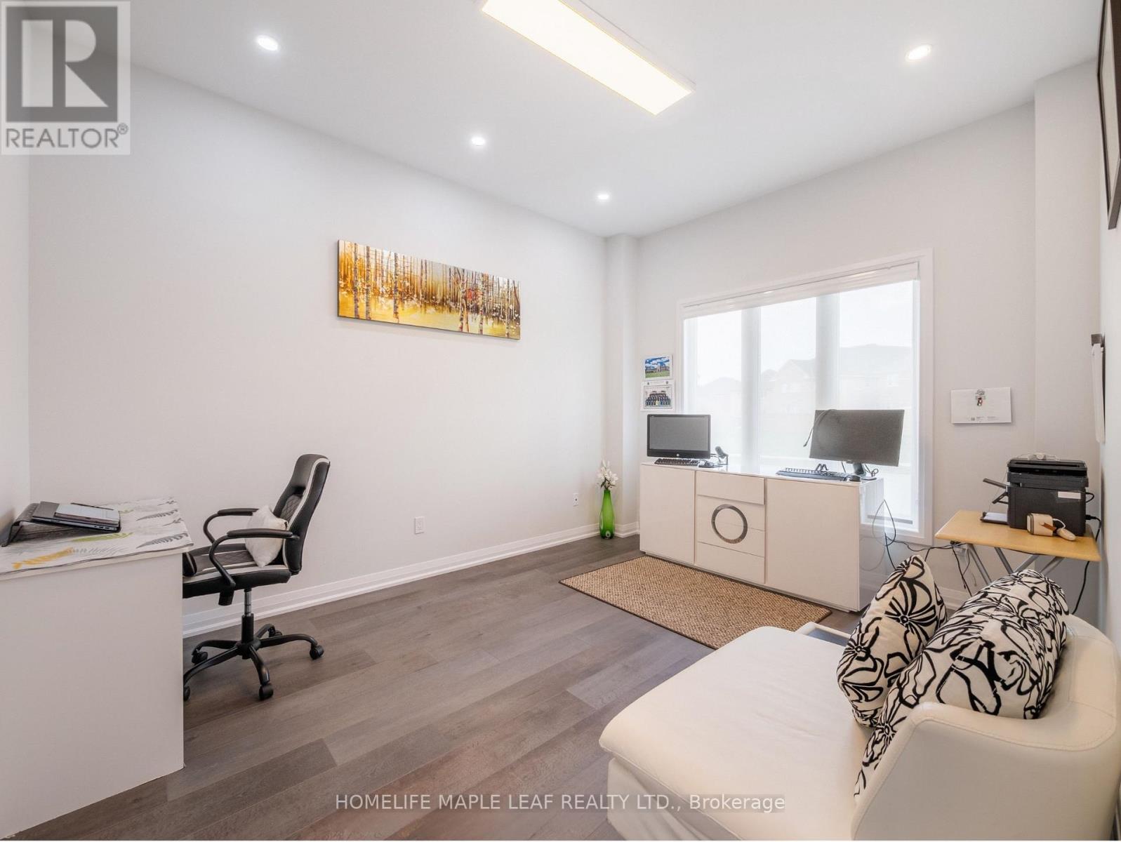 1028 Hardy Way, Innisfil, Ontario  L0L 1W0 - Photo 15 - N12852308