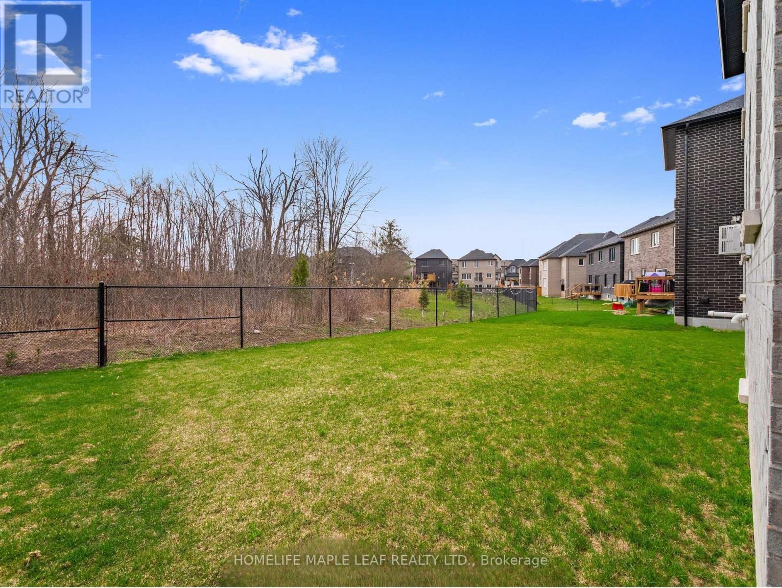 1028 Hardy Way, Innisfil, Ontario  L0L 1W0 - Photo 4 - N12852308