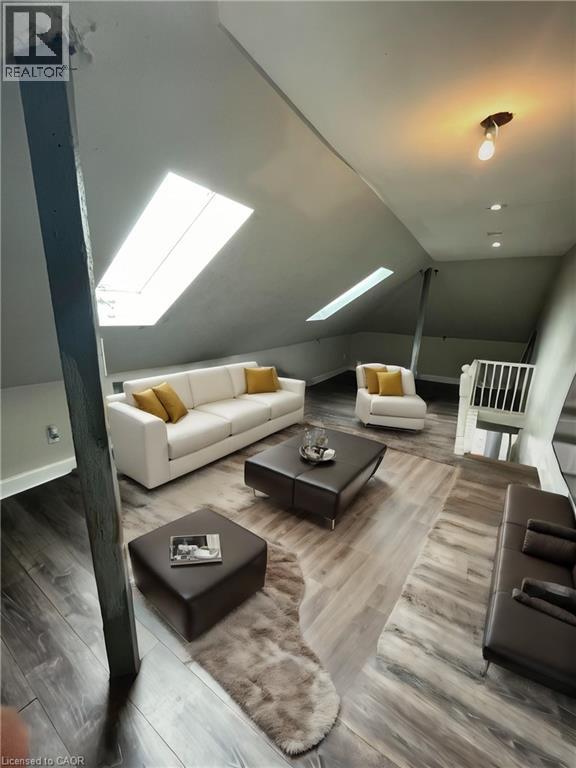 17 VICTORIA Avenue Unit# Upper, Cambridge, Ontario