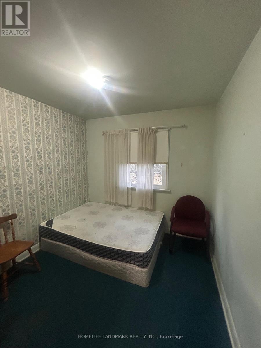 42 Godfrey Drive, London East, Ontario  N5V 2E7 - Photo 3 - X12832318