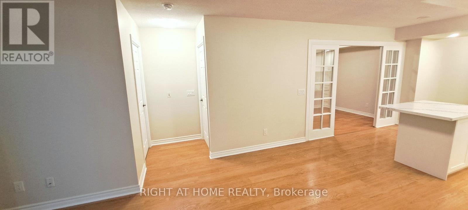 923 - 5233 Dundas Street W, Toronto, Ontario  M9B 6M1 - Photo 11 - W12885258