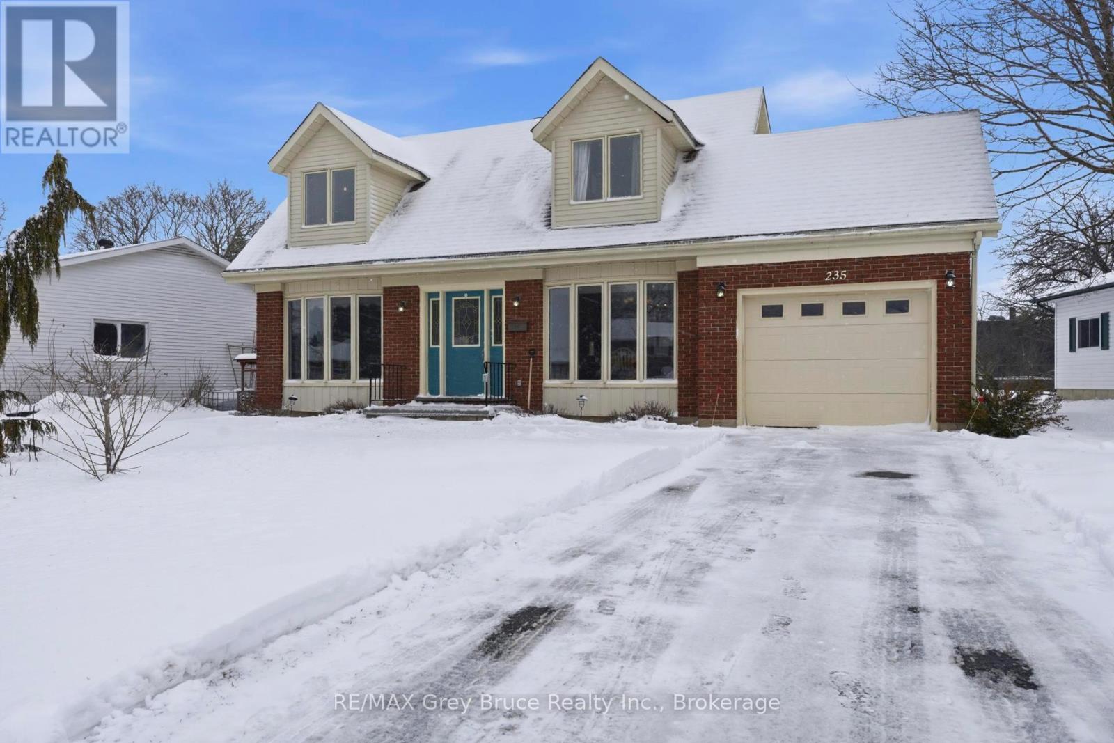 235 5TH AVENUE, Hanover, Ontario