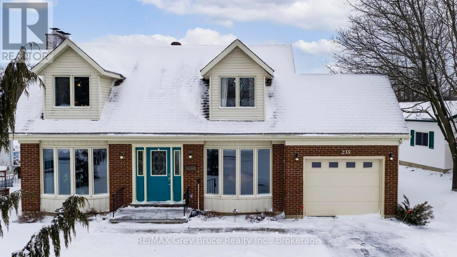 235 5th Avenue, Hanover, Ontario  N4N 2C3 - Photo 2 - X12885262