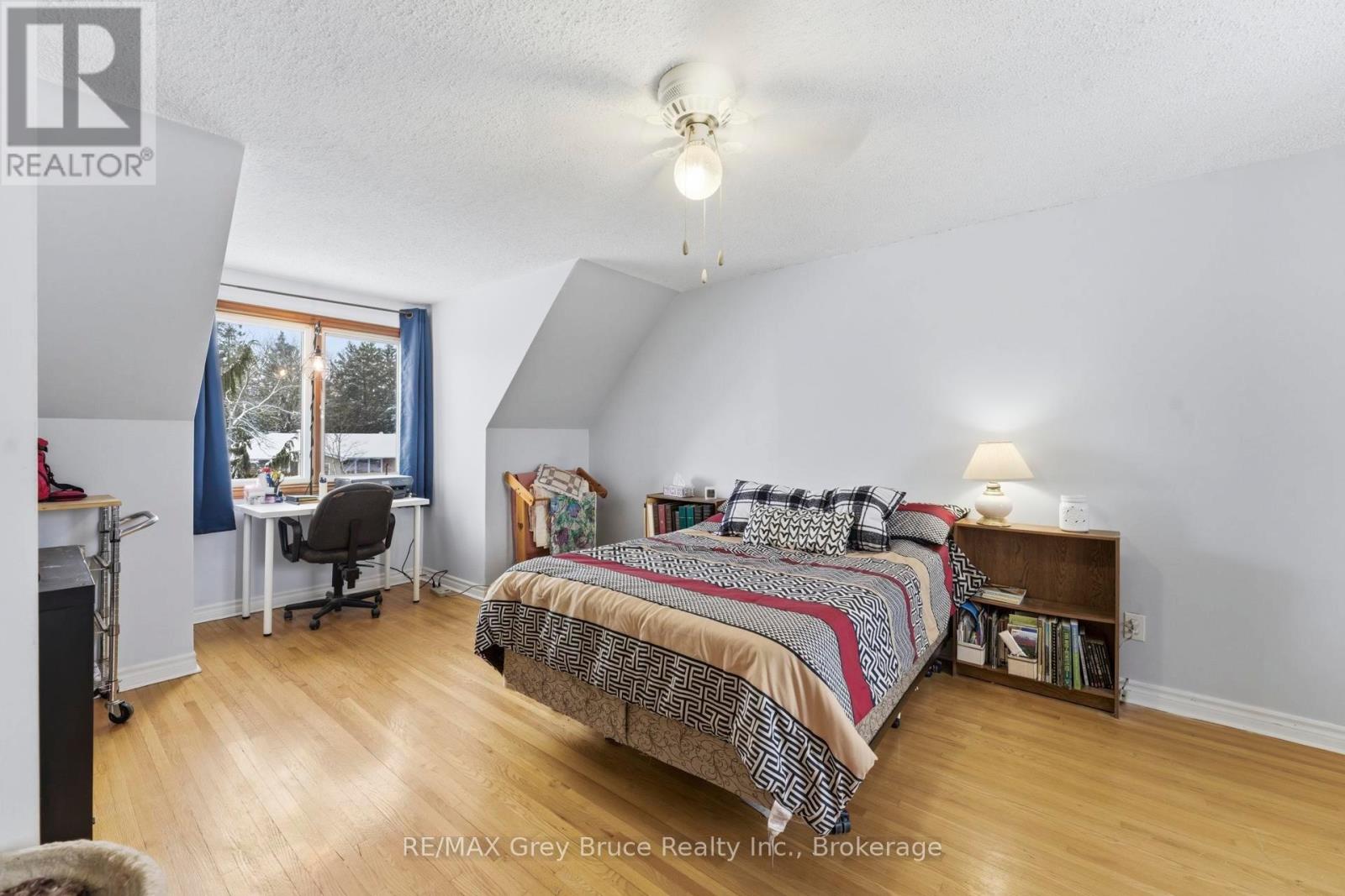 235 5th Avenue, Hanover, Ontario  N4N 2C3 - Photo 20 - X12885262