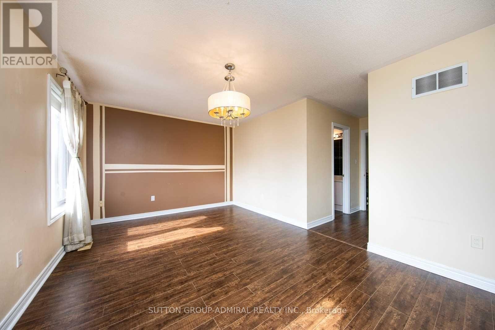 Main - 189 Warwick Crescent, Newmarket, Ontario  L3X 2S3 - Photo 23 - N12885274