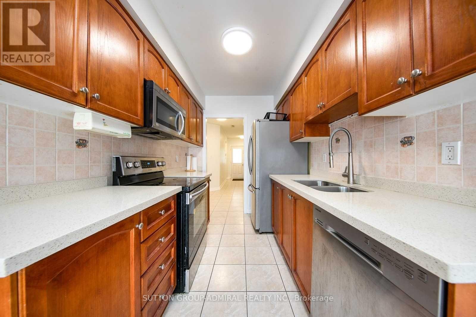 Main - 189 Warwick Crescent, Newmarket, Ontario  L3X 2S3 - Photo 6 - N12885274