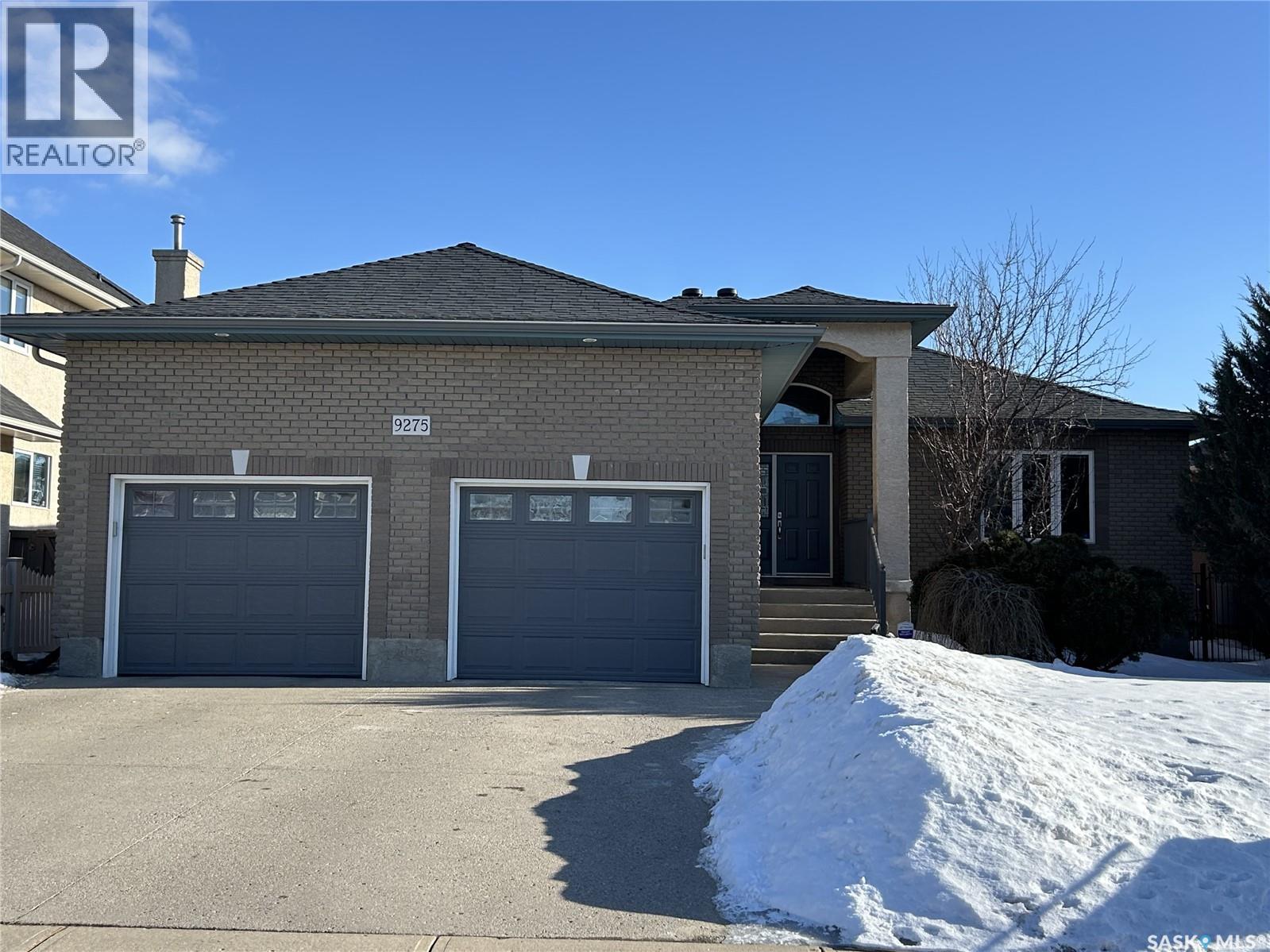 9275 Wascana MEWS, Regina, Saskatchewan